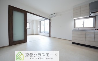 ※室内写真は同マンション内・別タイプの参考画像となります。