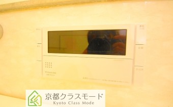 ※室内写真は同マンション内の別のお部屋のものです。