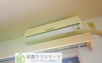 ※室内写真は同マンション内の別のお部屋のものです。