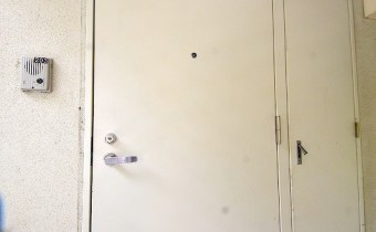 玄関ドア