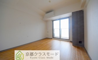 Room 8