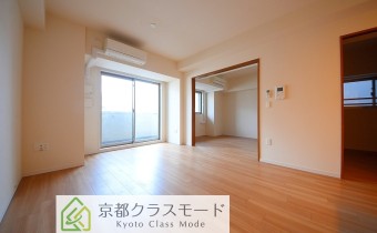 ※室内写真は同マンション内・別タイプの参考画像となります。