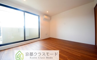Room 8