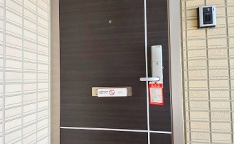 玄関ドア
