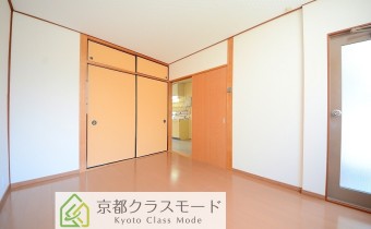 室内改装されて綺麗になっています☆