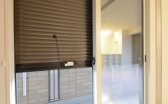 シャッター雨戸