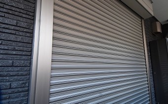 シャッター雨戸