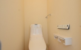 1F：ウォシュレットトイレ