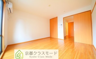 洋室8帖・別アングル