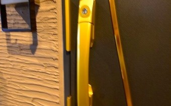 ダブルロック玄関ドア