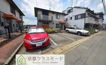 敷地内ガレージ