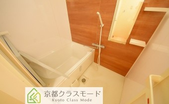 バスルーム　※室内写真は同マンション内の別のお部屋です（参考にご覧ください）