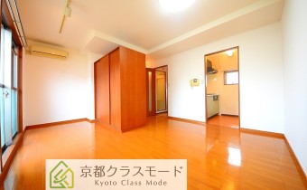 広々11帖のお部屋です♪「南向き」でリバービュー！