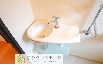 ウォシュレットトイレ①　手洗い