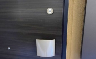 ダブルロック玄関ドア※同マンション別タイプの写真です