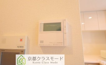 床暖房操作パネル※同マンション別タイプの写真です