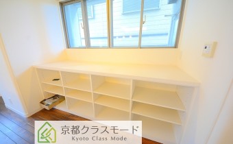 キッチンの収納棚