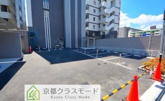 敷地内ガレージ