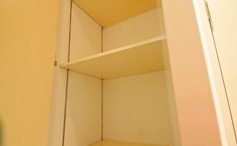 玄関収納②　※室内写真は同マンション内の別タイプのものです。