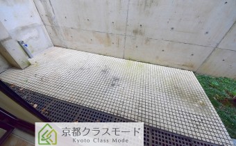 専用庭　※室内写真は同マンション内の別タイプのものです。
