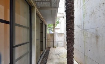 専用庭　※室内写真は同マンション内の別タイプのものです。