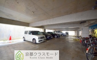 敷地内ガレージ