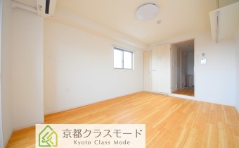 Room 8