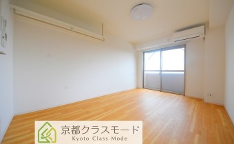 Room 8