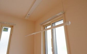 室内物干しバー