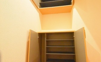 シューズボックス