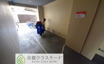 バイク置場