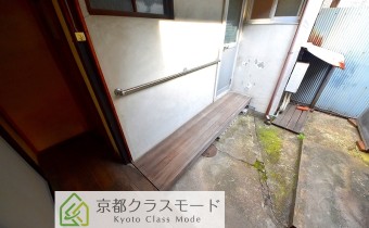 トイレ・浴室へ
