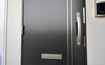 玄関ドア