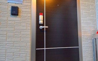 玄関ドア