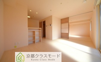 人気のハウスメーカー施工の築浅♪インターネット無料です♪