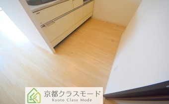 キッチンスペース　※室内写真は606号室のものです。