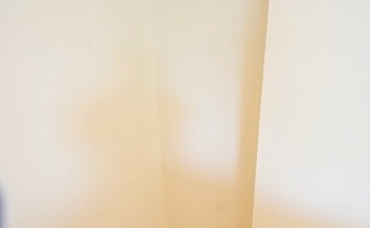 冷蔵庫置場　※室内写真は606号室のものです。