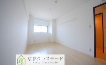 ※室内写真は606号室のものです。