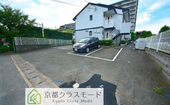 敷地内ガレージ