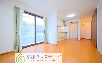 室内フルリノベーションされて生まれ変わった貸家です☆