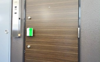 玄関ドア