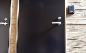 玄関ドア