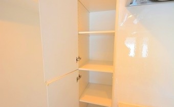 キッチンの収納棚