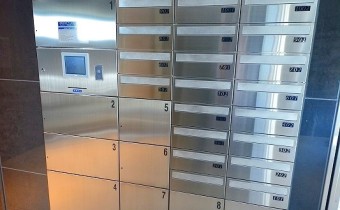 宅配ボックス