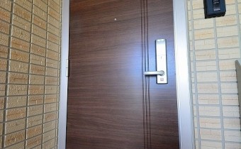 玄関ドア