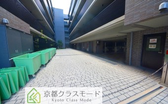敷地内ガレージへ