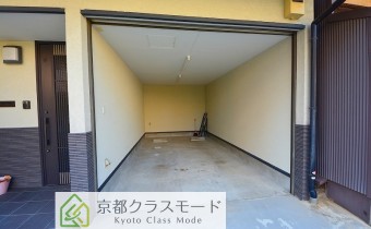敷地内ガレージ