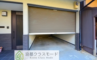 シャッター付きです☆
