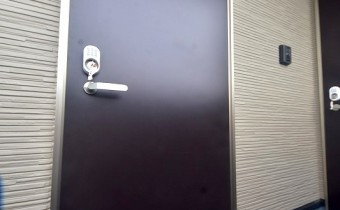 玄関ドア