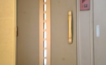 玄関ドア